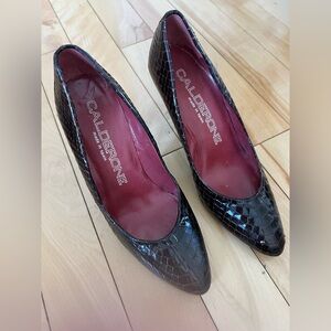 Calderone Black Women's Shoes size 5.5